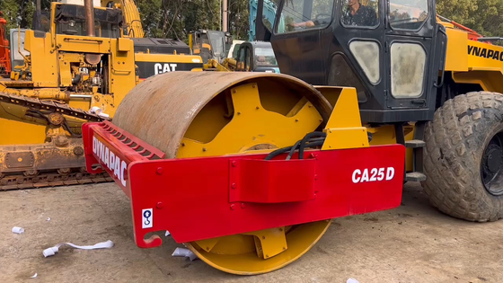 Tweedehands Dynapac CA30 CA25 Compactor met dieselmotor en EPA/CE-certificering