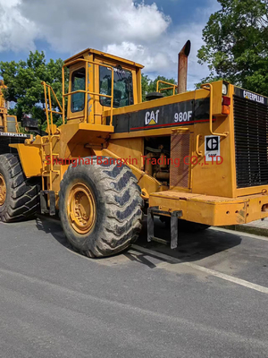 Gebruikte wiellader CAT980F met een sterk vermogen en hydraulische stabiliteit in goede staat
