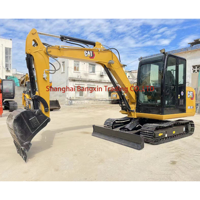 Tweedehands mini graafmachine CAT 305.5E2 met originele hydraulische klep in goede staat