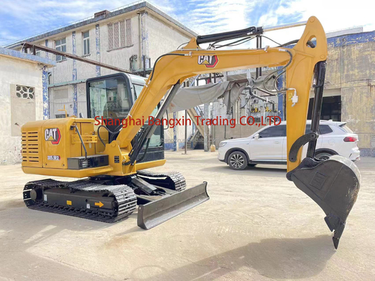 Tweedehands mini graafmachine CAT 305.5E2 met originele hydraulische klep in goede staat