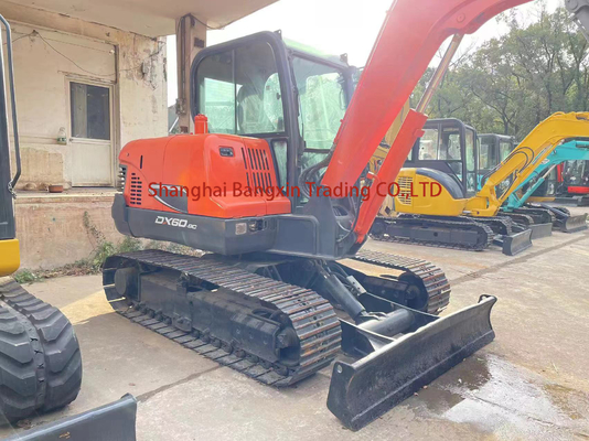 Goede staat Doosan DX60 graafmachine met alle functies in goede staat