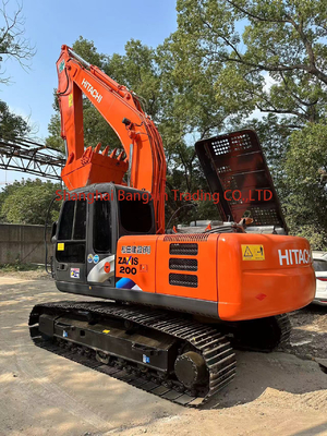 Goede tweedehands graafmachine van Japan, originele Hitachi ZX200.