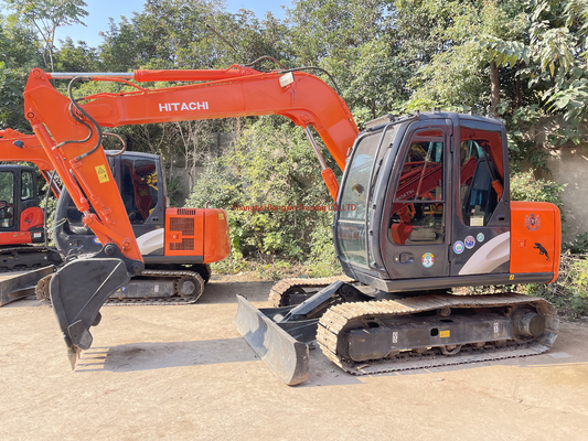 Goed gebruikte Hitachi ZX70 7 ton mini graafmachine met gratis verzending in 2023