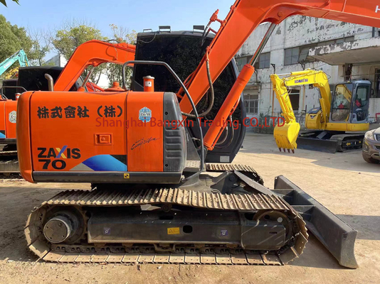 Goed gebruikte Hitachi ZX70 7 ton mini graafmachine met gratis verzending in 2023