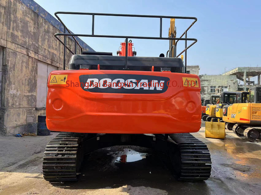 Gebruikte Doosan DX300LC-9C graafmachine met EPA/CE-certificering en 30000 kg gewicht