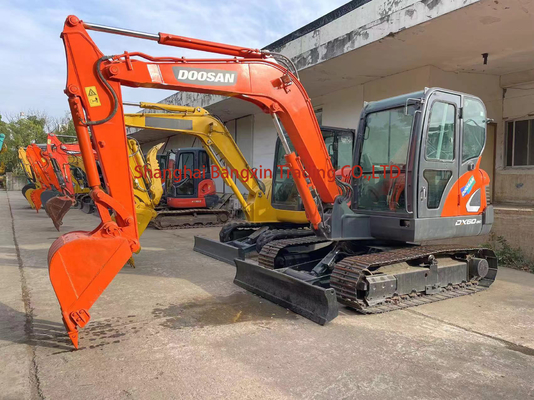 Ja we kunnen inspectie gebruikt Doosan graafmachine 6 ton in Shanghai 0,25 emmer capaciteit