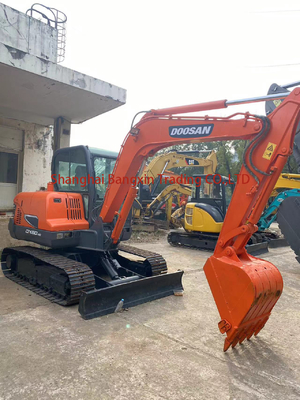 Ja we kunnen inspectie gebruikt Doosan graafmachine 6 ton in Shanghai 0,25 emmer capaciteit