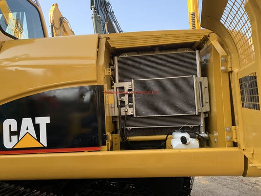 1 Gebruikte Cat 320CL graafmachine met uitstekende werkprestaties en 700 werkuren
