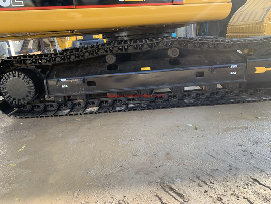 1 Gebruikte Cat 320CL graafmachine met uitstekende werkprestaties en 700 werkuren