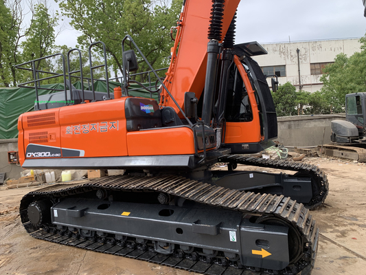 Zware bouwmachine Doosan Dx300 Tweedehands graafmachine met onderdelen 30 ton