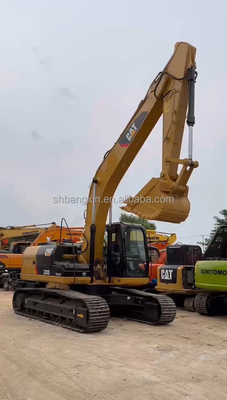 Gebruikte graafmachine Cat 320D2 met originele hydraulische pomp en 700 werkuren