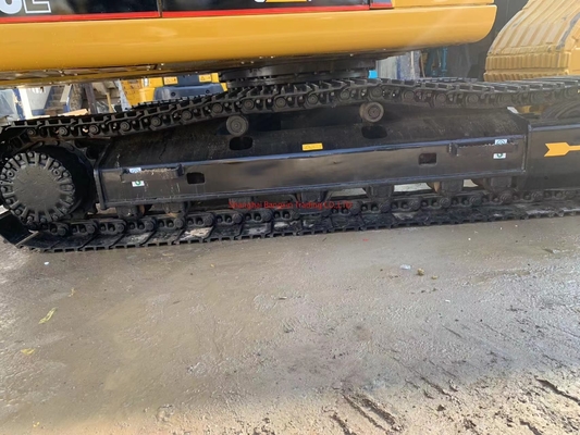 8Gebruikte graafmachine Cat 320CL met uitstekende werkprestaties en 1 emmer capaciteit