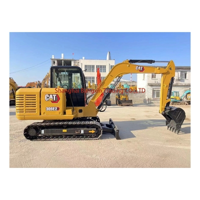 Tweedehands Cat 306E2 mini graafmachine met een sterk vermogen en hoge hydraulische stabiliteit